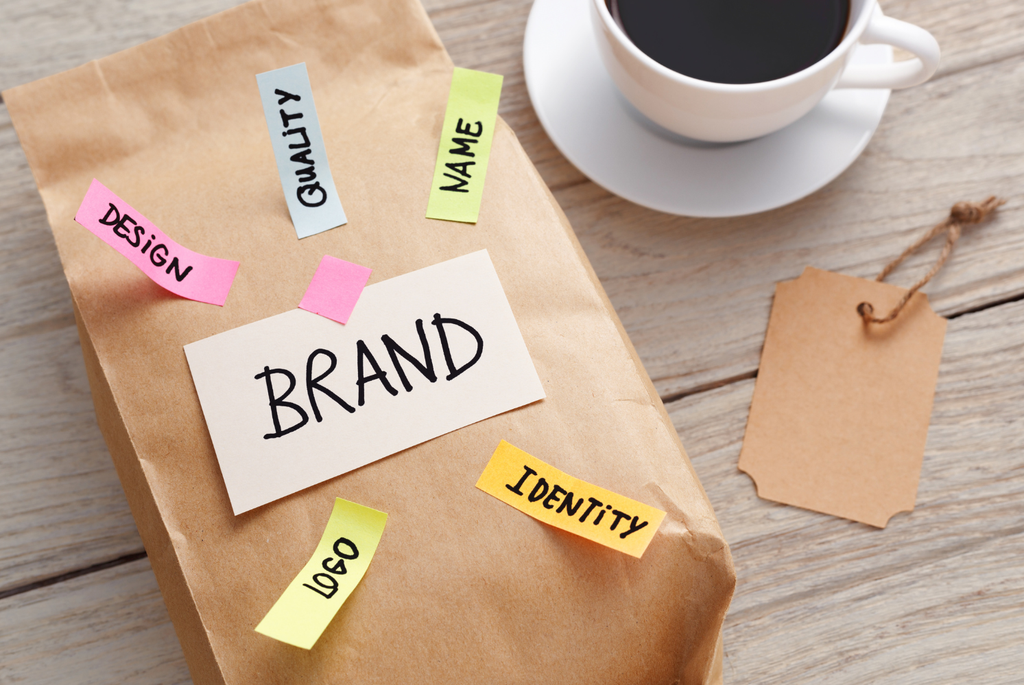 Diferenciar tu marca. Estrategias de diferenciación en marketing. Cómo destacar en mercados saturados.